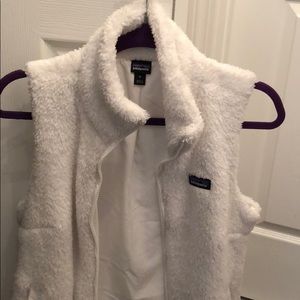 Patagonia Los Gatos vest white